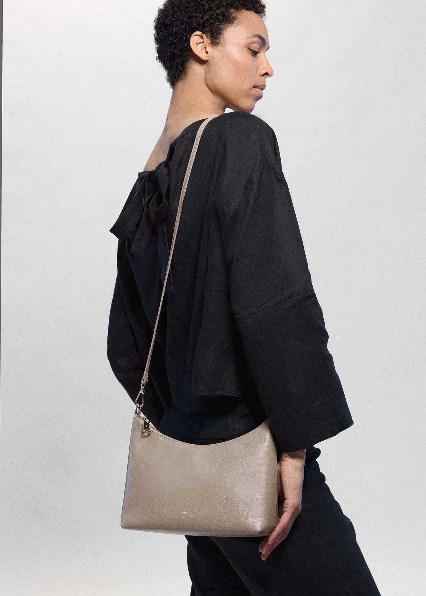 Addison Crossbody (Leather)