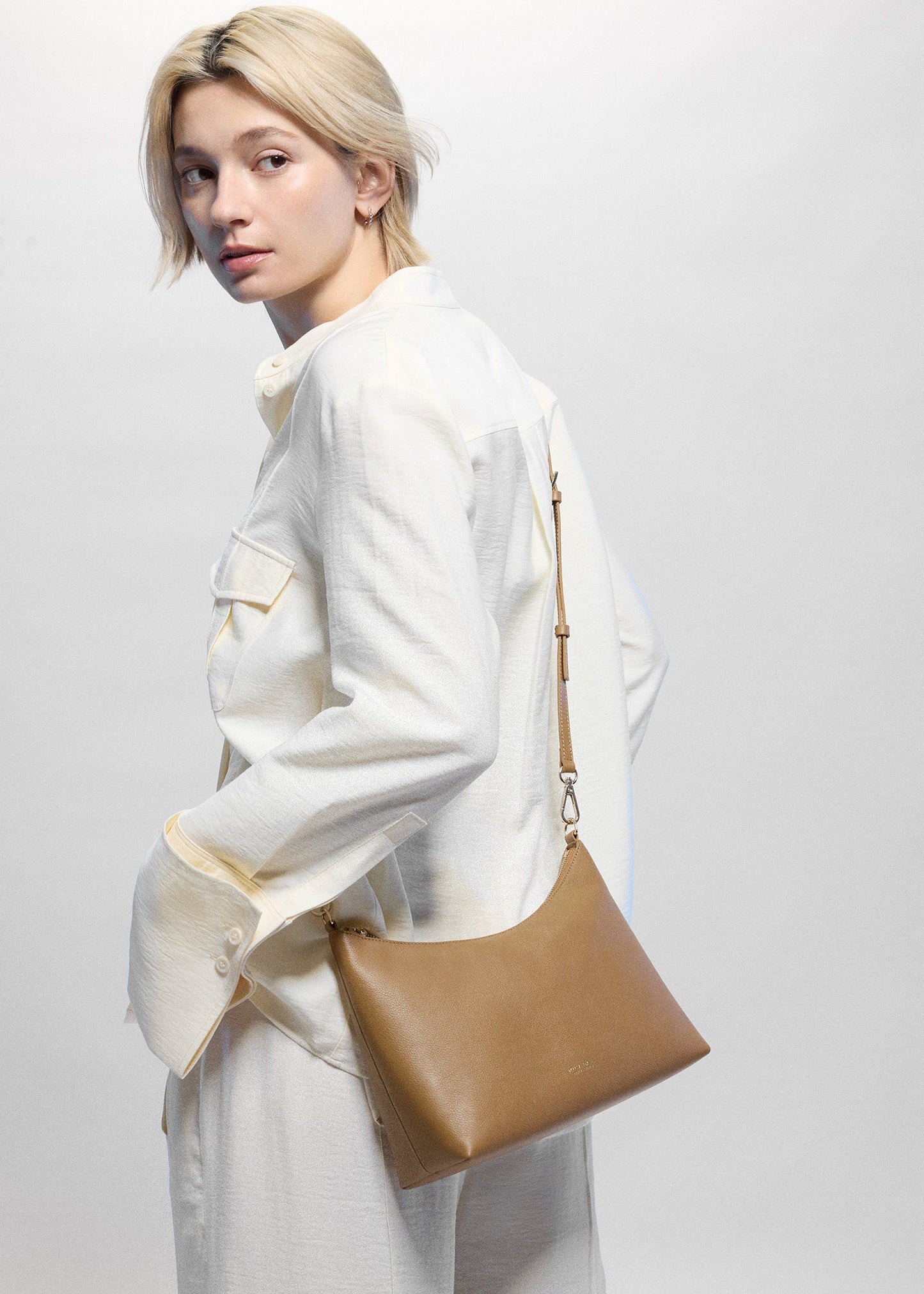 Addison Crossbody (Leather)