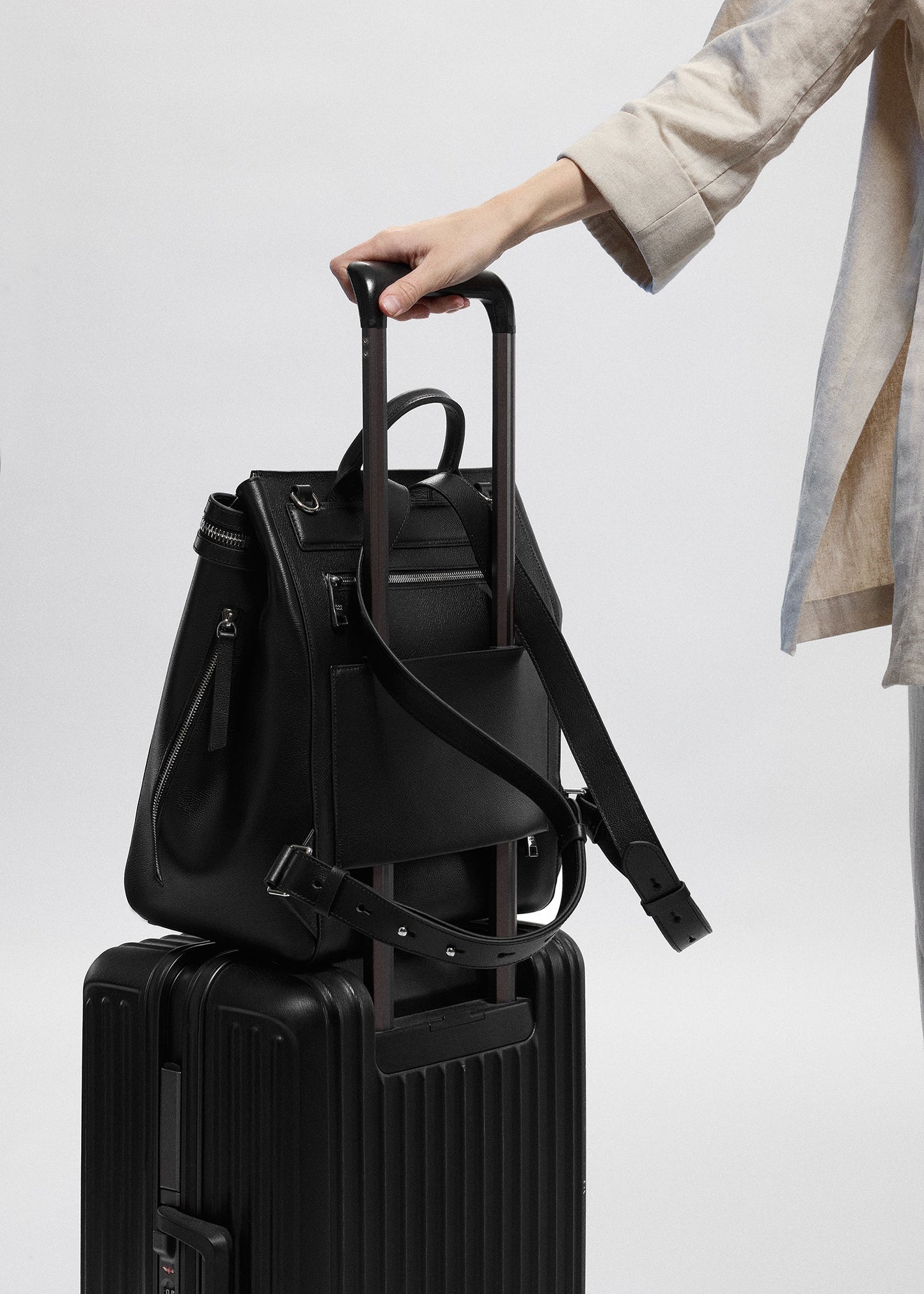 Harper Midi Backpack (Leather)